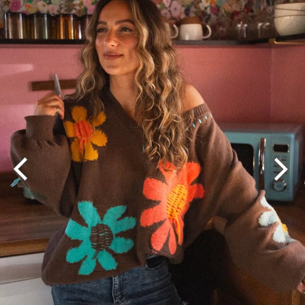 Three Bird Nest Floral Brown Sweater - Picture 3 of 6